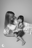 SESIÓN DE FOTOS MAMI Y YO EN ESTUDIO, FOTÓGRAFA INFANTIL EN VALENCIA